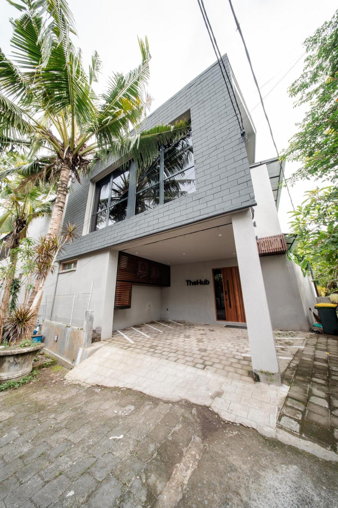 Thehub Pererenan Coworking, Pool And Rooftop Canggu Buitenkant foto